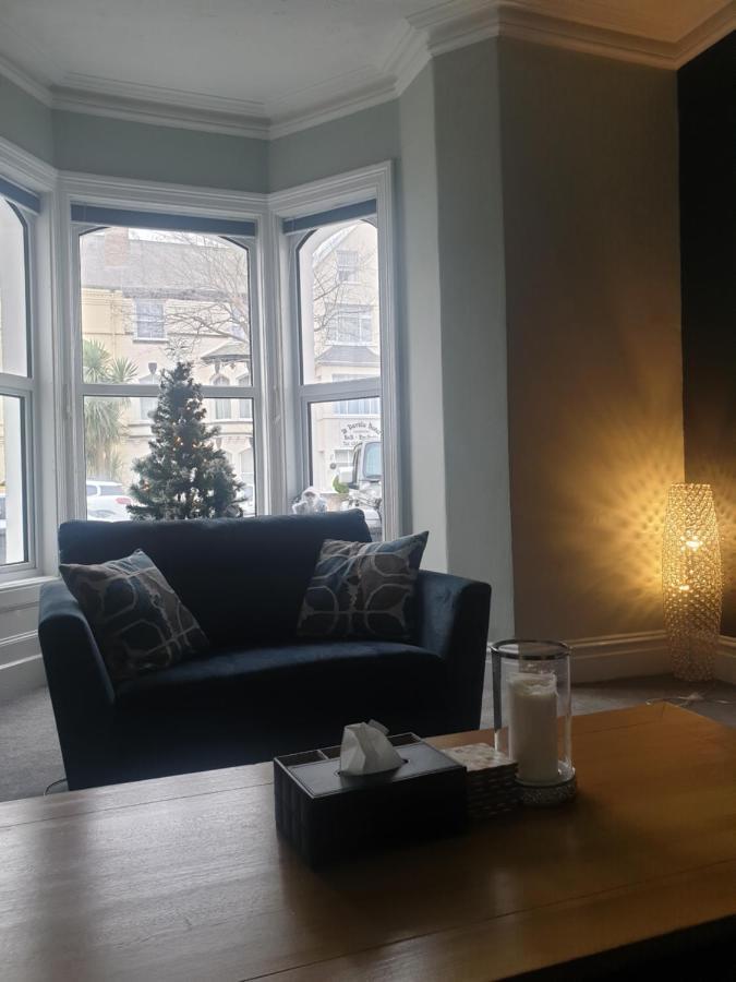 No 27 Chapel Street Guest House Llandudno Dış mekan fotoğraf